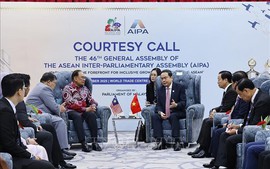 Chủ tịch Quốc hội Trần Thanh Mẫn hội kiến Thủ tướng Malaysia