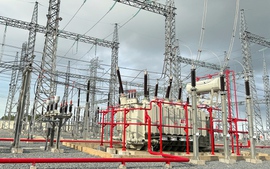 Đóng điện thành công trạm biến áp 220 kV Vũng Áng