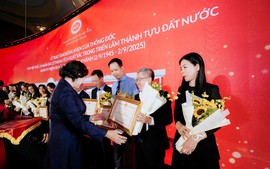 OCB vinh dự nhận Bằng khen tham gia Triển lãm Thành tựu đất nước