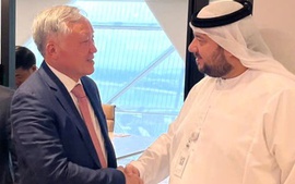 Phó Thủ tướng Thường trực Chính phủ Nguyễn Hòa Bình tới UAE
