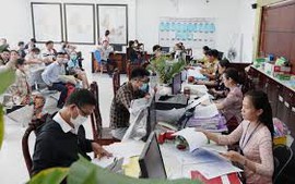 Được tuyển dụng lại có phải hoàn trả trợ cấp tinh giản biên chế?