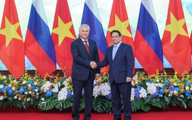 Thủ tướng Phạm Minh Chính tiếp Chủ tịch Duma Quốc gia Nga