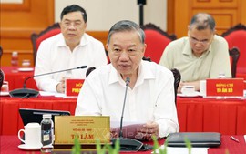 Bộ Chính trị cho ý kiến về công tác chuẩn bị Đại hội Đảng bộ các cơ quan Đảng Trung ương