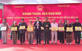 Quân khu 5 hoàn thành thắng lợi Chiến dịch Quang Trung, trao 610 căn nhà mới cho nhân dân