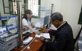 Chuyển công tác sang xã khác có được bảo lưu phụ cấp?