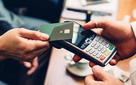 Hóa đơn phát sinh ngoài giờ hành chính có được khấu trừ thuế?