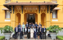 Báo chí quốc tế: Thành tựu sau 40 năm Đổi mới là minh chứng sống động cho đường lối đúng đắn của Đảng