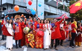 Kiều bào tin tưởng, đánh giá cao kết quả Đại hội XIV của Đảng