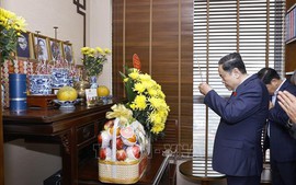 Chủ tịch Quốc hội Trần Thanh Mẫn thăm, tri ân nguyên lãnh đạo Đảng, Nhà nước