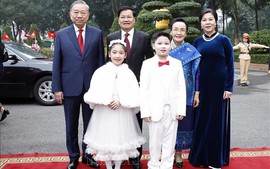 Tổng Bí thư, Chủ tịch nước Lào và Phu nhân rời Hà Nội, kết thúc chuyến thăm cấp Nhà nước đến Việt Nam