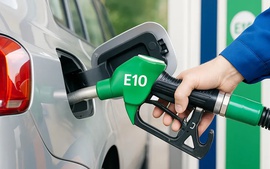 Xăng sinh học E10 có gây hại cho động cơ xe?