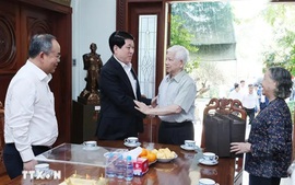 Chủ tịch nước Lương Cường chúc Tết, tri ân các đồng chí nguyên lãnh đạo Đảng, Nhà nước