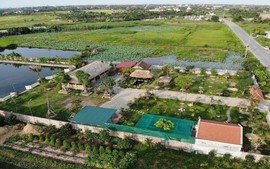 Đất ao xen kẽ trong khu dân cư có được chuyển mục đích và cấp sổ?