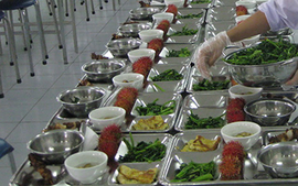 Yêu cầu điều tra vụ nghi ngộ độc thực phẩm ở Sơn La và Đồng Tháp