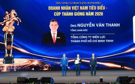 Tổng Giám đốc EVNHCMC được vinh danh "Doanh nhân Việt Nam tiêu biểu - Cúp Thánh Gióng"