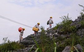 Xoá lõm sóng ở vùng cao mở đường cho sinh kế người dân