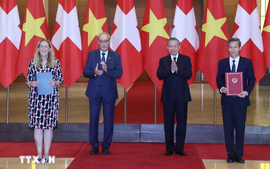 Tổng thống Liên bang Thụy Sĩ Guy Parmelin và Phu nhân kết thúc tốt đẹp chuyến thăm chính thức Việt Nam