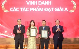 Đảng ủy MTTQ trao giải cuộc thi chính luận bảo vệ nền tảng tư tưởng của Đảng