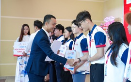 Học bổng doanh nghiệp nước ngoài tài trợ có phải xin phê duyệt?