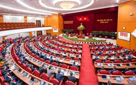 Thông cáo báo chí về ngày làm việc thứ hai Hội nghị lần thứ tư Ban Chấp hành Trung ương Đảng khoá XIV
