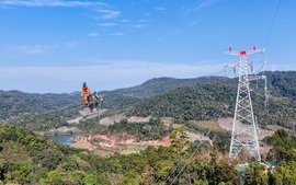 Thông tuyến dự án liên kết lưới điện 500 kV giữa Trung Quốc và Lào