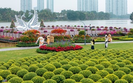 Ecopark tràn ngập sắc hoa tại các đại đô thị khắp 3 miền dịp Tết Bính Ngọ 2026
