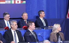 Chùm ảnh: Tổng Bí thư Tô Lâm dự Phiên khai mạc Hội đồng Hoà bình về Gaza