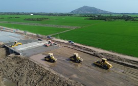 Đề xuất mở rộng cao tốc Châu Đốc - Cần Thơ - Sóc Trăng lên 6 làn xe từ năm 2027