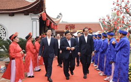 Phó Thủ tướng Nguyễn Chí Dũng dự khai mạc Lễ hội "Vạn Xuân khai Quốc"