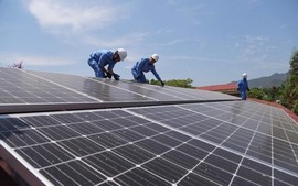 Điện mặt trời mái nhà tự sản xuất, tự tiêu thụ: Không được phép bán lại