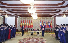 Tổng Bí thư Tô Lâm chứng kiến Lễ trao các văn kiện hợp tác Việt Nam - Lào