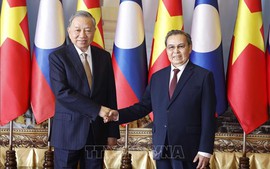 Tổng Bí thư Tô Lâm hội kiến Chủ tịch Quốc hội Lào