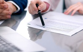 Khi nào nhà thầu được thay nhân sự chủ chốt?