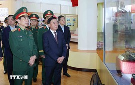 Thường trực Ban Bí thư chủ trì làm việc với Ban Thường vụ Quân đoàn 12