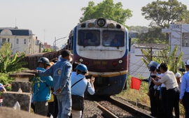 Khôi phục tuyến đường sắt Bắc-Nam sau sự cố cầu Ghềnh