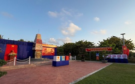 Chùm ảnh: Đảo Trường Sa tổng kiểm tra công tác chuẩn bị bầu cử đại biểu Quốc hội và HĐND các cấp