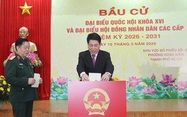 Các đồng chí lãnh đạo Đảng, Nhà nước hòa cùng 'Ngày hội non sông