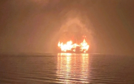 Kiểm tra, rà soát điều kiện an toàn, kỹ thuật của toàn bộ đội tàu du lịch trên Vịnh Hạ Long