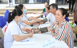 Đề xuất lộ trình ưu tiên khám sức khỏe định kỳ, khám sàng lọc miễn phí