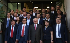 Phó Thủ tướng Thường trực Nguyễn Hòa Bình thăm Tổng Lãnh sự quán Việt Nam tại San Francisco