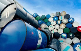 Trung Đông căng thẳng, giá dầu thô chạm đỉnh 8 tháng