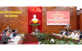 Phó Thủ tướng Thường trực Nguyễn Hòa Bình làm việc với tỉnh Lâm Đồng về việc tháo gỡ khó khăn, vướng mắc cho các dự án