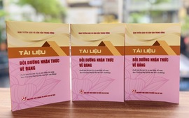 Hành trang lý luận mới cho người ưu tú vào Đảng