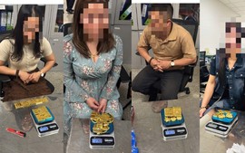 Hải quan Nội Bài phát hiện 4 người cất giấu hơn 12 kg kim loại nghi vàng