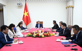 Thủ tướng Phạm Minh Chính điện đàm với Thủ tướng Qatar: Sẵn sàng hợp tác chặt chẽ bảo đảm ổn định sản xuất năng lượng tại Việt Nam