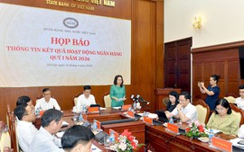 Áp lực vốn tăng cao, ngân hàng vẫn giảm lãi suất, đẩy mạnh tín dụng ưu tiên