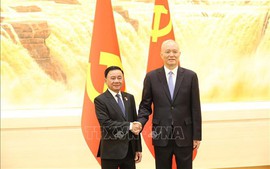 Cùng xây dựng nền tảng vật chất vững chắc cho quan hệ song phương Việt-Trung