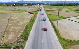 Cần sớm mở rộng Quốc lộ 1 lên 4 làn xe