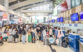 'Cháy' vé máy bay các chặng du lịch dịp Lễ 30/4-1/5