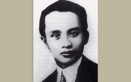 Hà Huy Tập - Dâng máu thắm cho cây cách mạng